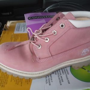 Pink timberland s